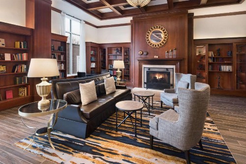 The Inn at Penn A Hilton Hotel - image 3