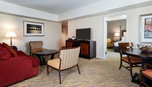 The Inn at Penn A Hilton Hotel - image 45