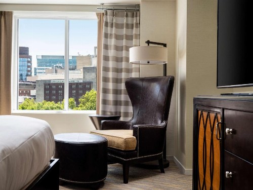 The Inn at Penn A Hilton Hotel - image 48