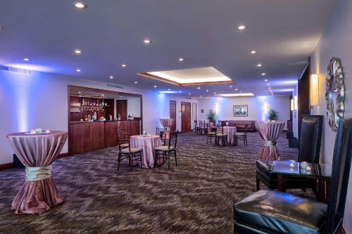 DoubleTree by Hilton Philadelphia Airport - image 29