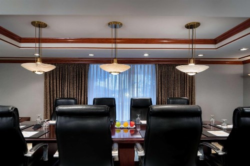 DoubleTree by Hilton Philadelphia Airport - image 33