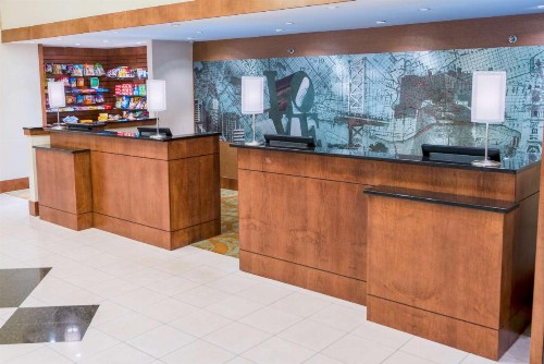 DoubleTree by Hilton Philadelphia Airport - image 6