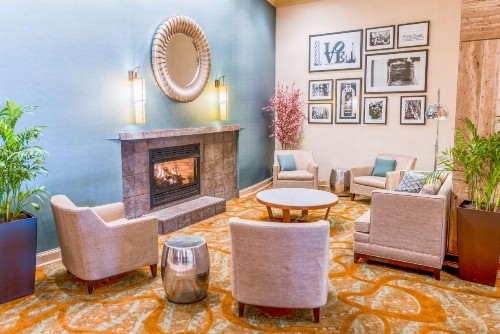 DoubleTree by Hilton Philadelphia Airport - image 7