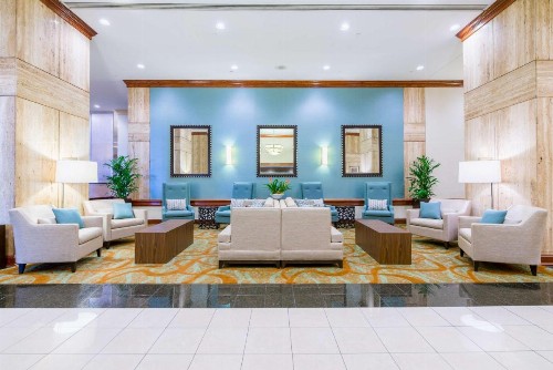 DoubleTree by Hilton Philadelphia Airport - image 8