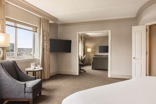 Hilton Philadelphia City Avenue - image 23
