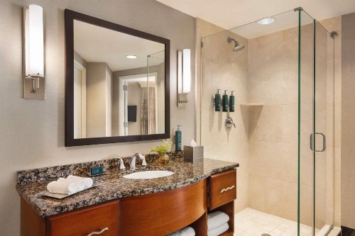 Hilton Philadelphia City Avenue - image 36