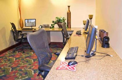 Hilton Garden Inn Philadelphia Center City - image 7