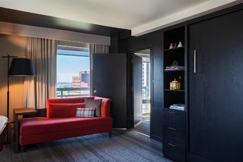 Renaissance Philadelphia Downtown Hotel - image 8