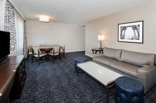 Sheraton Suites Philadelphia Airport - image 13