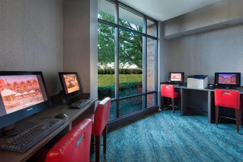 Sheraton Suites Philadelphia Airport - image 19