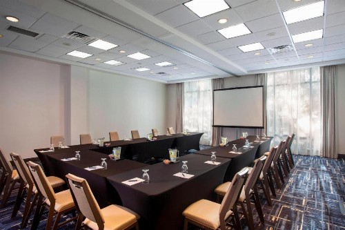 Sheraton Suites Philadelphia Airport - image 23