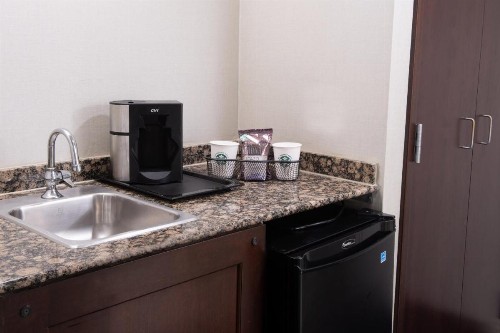 Sheraton Suites Philadelphia Airport - image 30