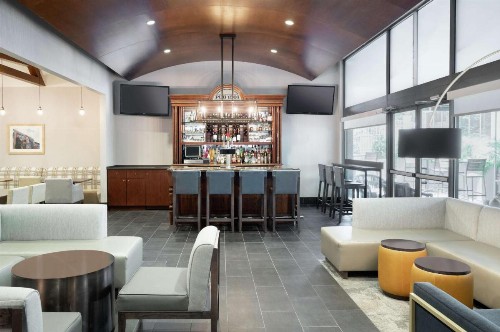 Hampton Inn Philadelphia Center City-Convention Center - image 3