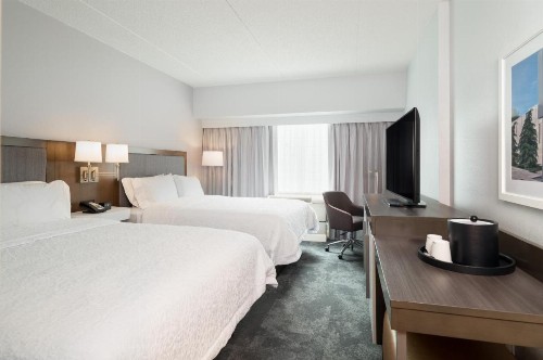 Hampton Inn Philadelphia Center City-Convention Center - image 4