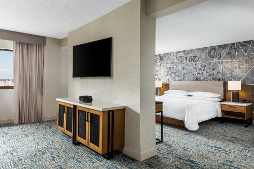 Sheraton Philadelphia Downtown - image 15