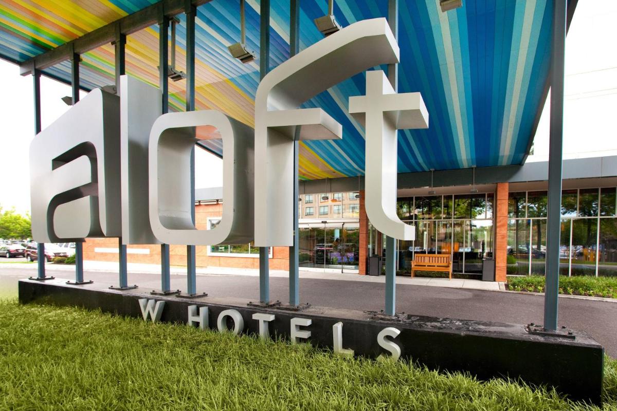 Aloft Philadelphia Airport - image 2