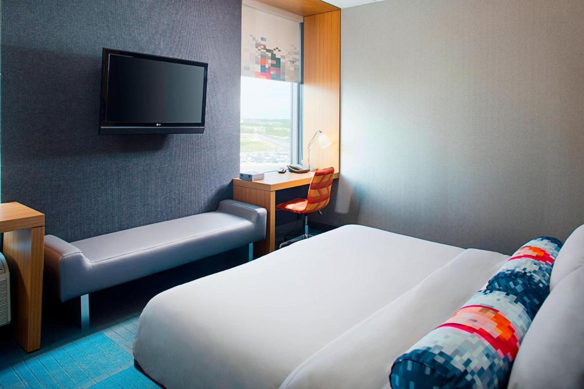 Aloft Philadelphia Airport - image 6