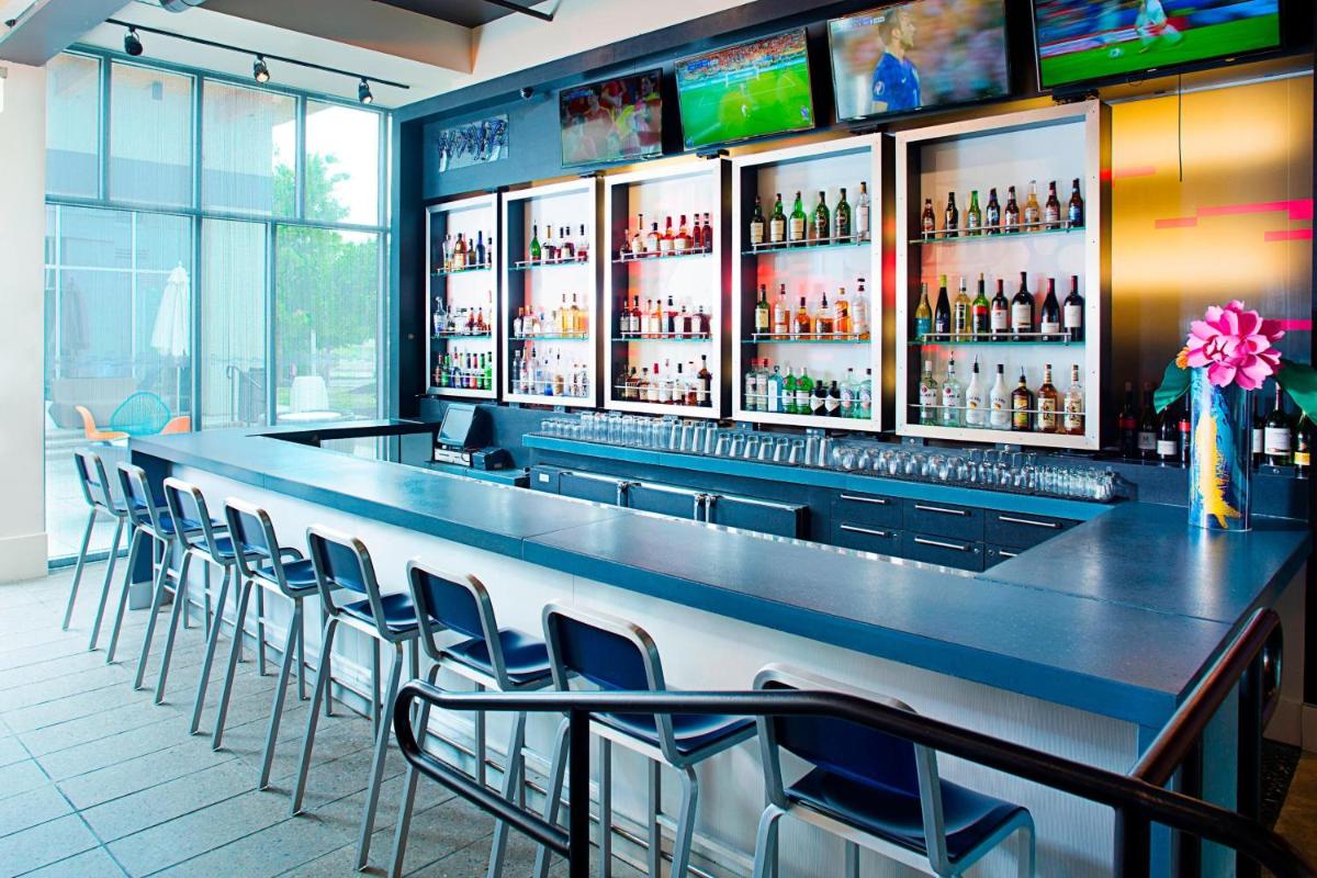 Aloft Philadelphia Airport - image 7