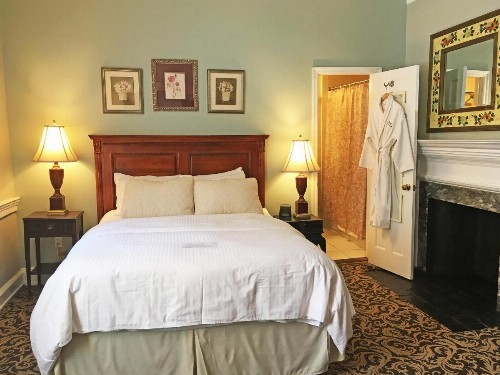 Morris House Hotel - image 42