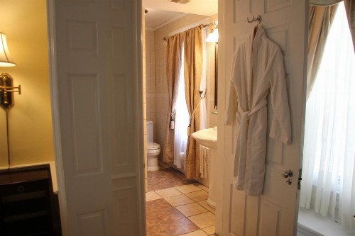 Morris House Hotel - image 48