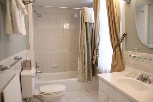 Morris House Hotel - image 50