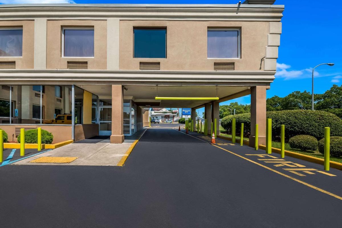 Days Inn by Wyndham Philadelphia - Roosevelt Boulevard - main image