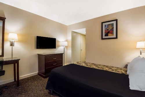 Days Inn by Wyndham Philadelphia - Roosevelt Boulevard - image 27