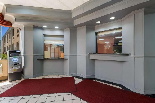 Days Inn by Wyndham Philadelphia - Roosevelt Boulevard - image 6