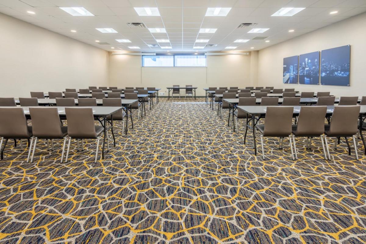 Holiday Inn Express Philadelphia-Midtown an IHG Hotel - image 5