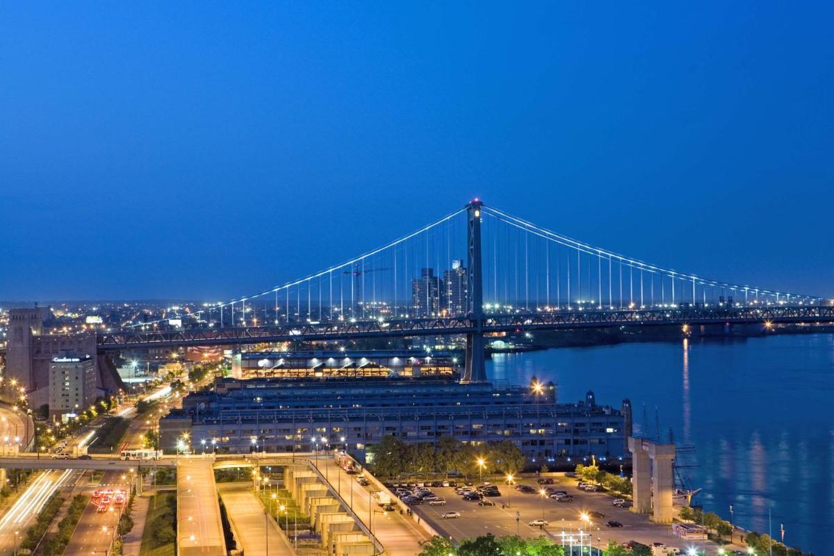 Hilton Philadelphia at Penn's Landing - image 3