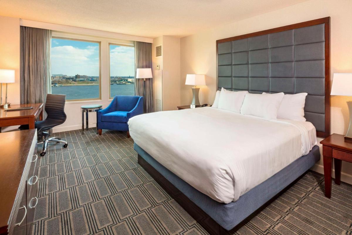 Hilton Philadelphia at Penn's Landing - image 4