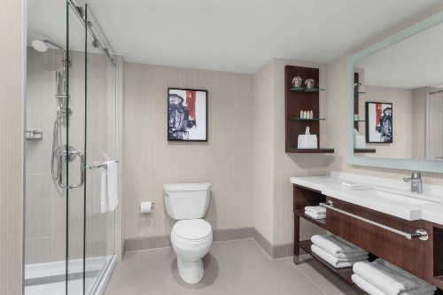 Delta Hotels by Marriott Philadelphia Airport - image 18