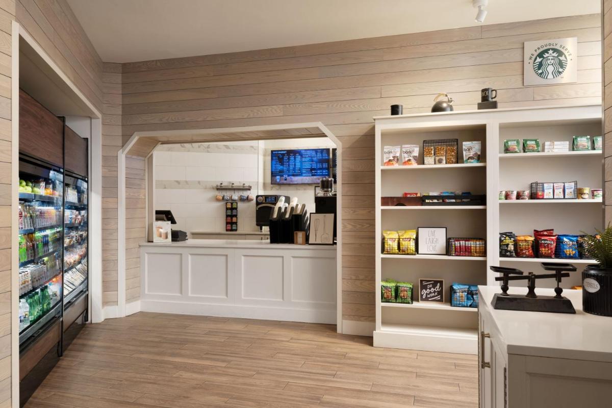 Delta Hotels by Marriott Philadelphia Airport - image 2