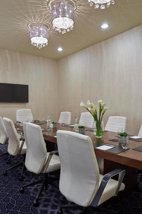 Delta Hotels by Marriott Philadelphia Airport - image 3