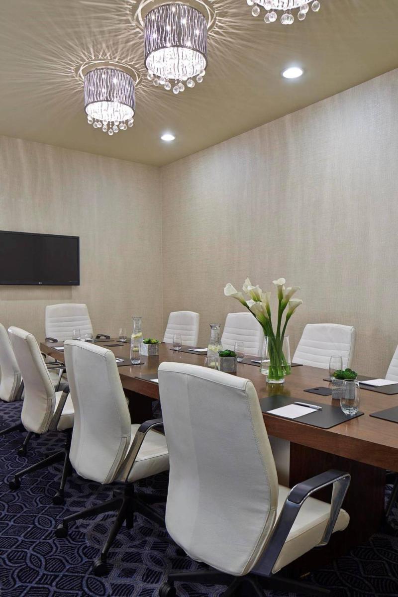 Delta Hotels by Marriott Philadelphia Airport - image 3