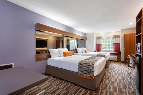 Microtel Inn & Suites by Wyndham Philadelphia Airport - image 8