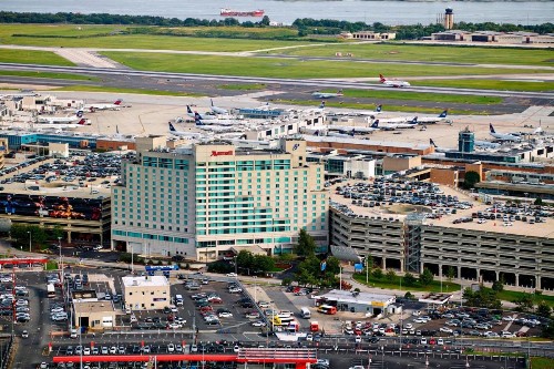 Philadelphia Airport Marriott - image 3