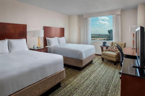 Philadelphia Airport Marriott - image 8