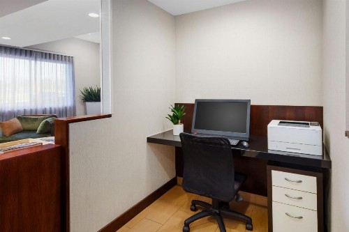 Fairfield Inn Philadelphia Airport - image 25