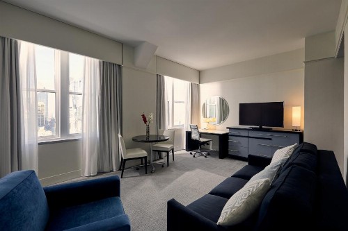 Loews Philadelphia Hotel - image 3