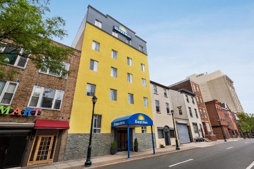 Days Inn by Wyndham Philadelphia Convention Center - image 15