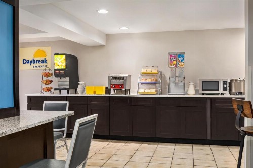 Days Inn by Wyndham Philadelphia Convention Center - image 23