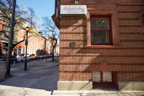 Alexander Inn - image 13