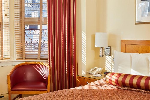 Alexander Inn - image 15