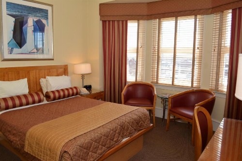 Alexander Inn - image 32
