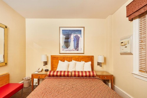 Alexander Inn - image 42