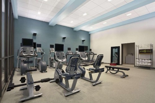 Home2 Suites by Hilton Philadelphia Convention Center - image 6