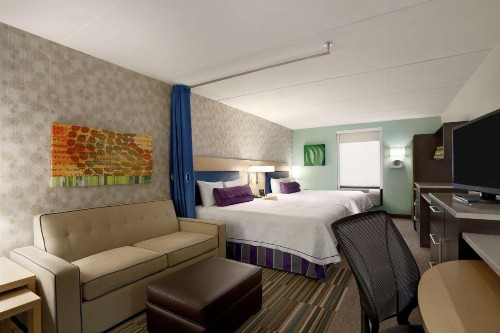 Home2 Suites by Hilton Philadelphia Convention Center - image 11