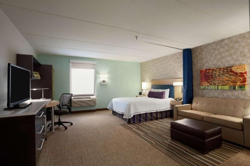 Home2 Suites by Hilton Philadelphia Convention Center - image 15