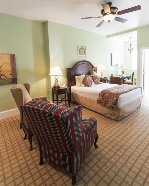La Reserve Bed and Breakfast - image 29